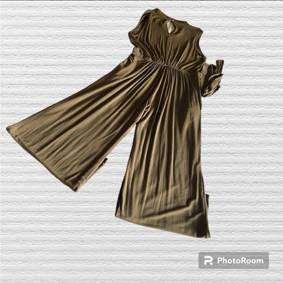 Matilda Jane olive jumpsuit. - Picture 3 of 7